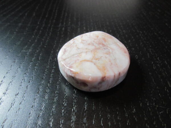 amazing red round stone for blunts smoking